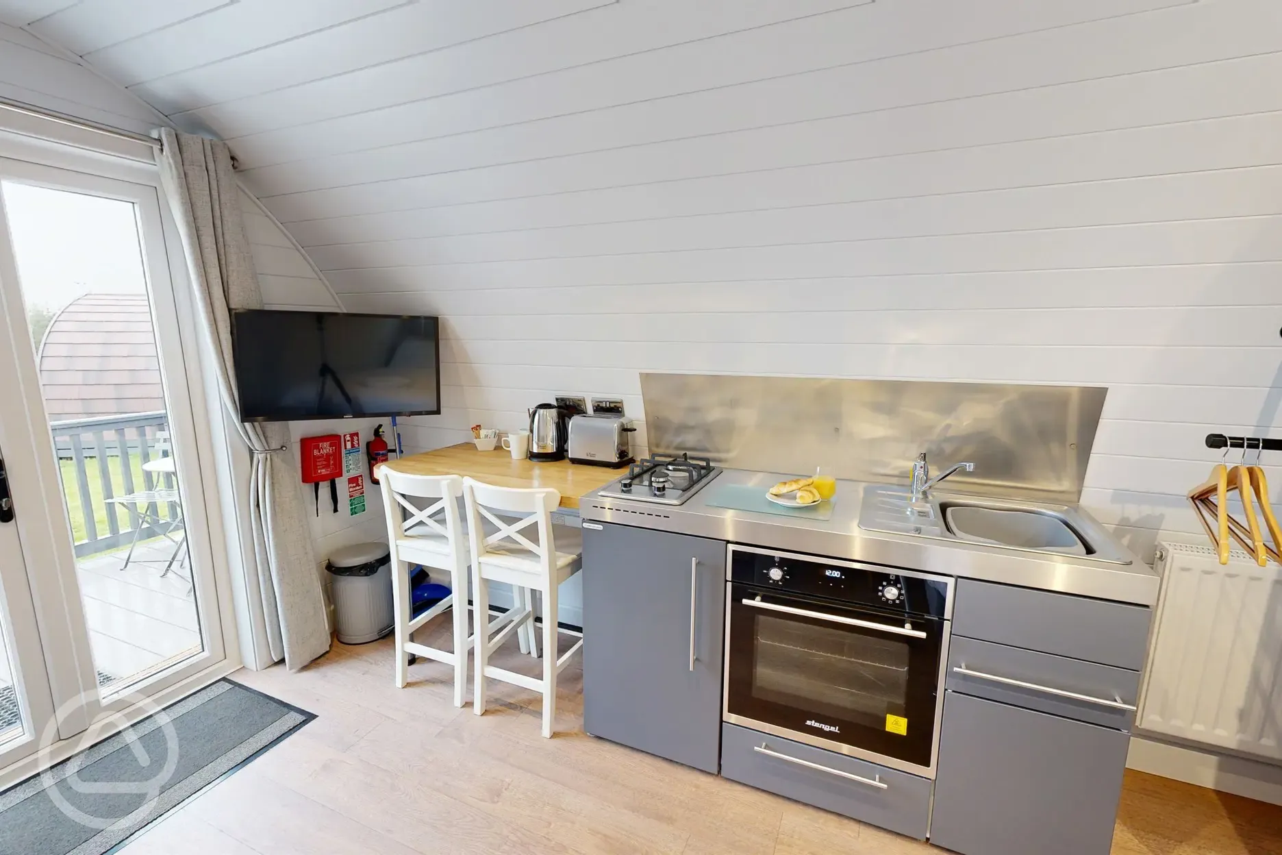 Glamping pod kitchen
