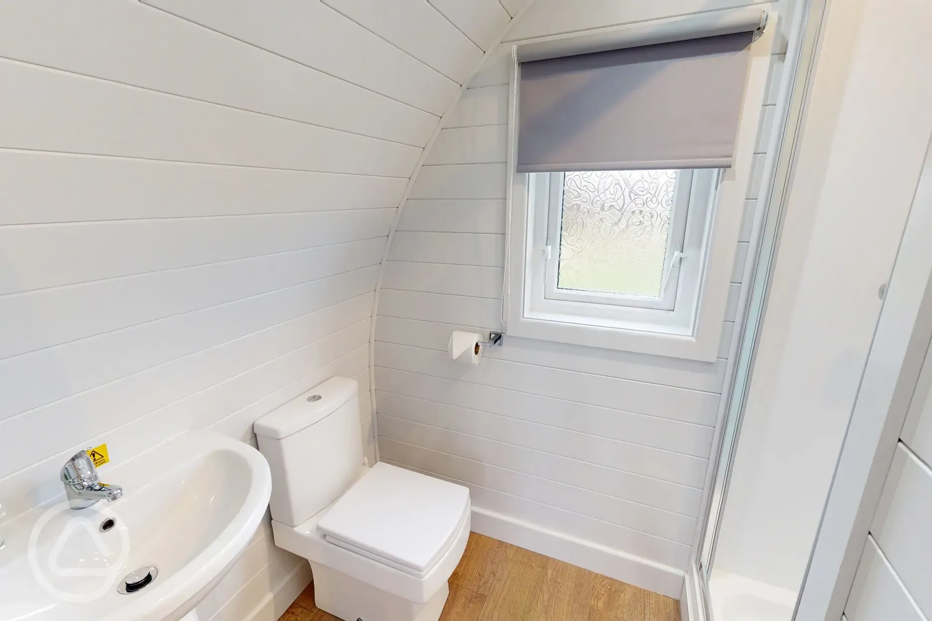 Glamping pod ensuite bathroom