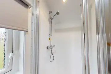 Glamping pod ensuite bathroom