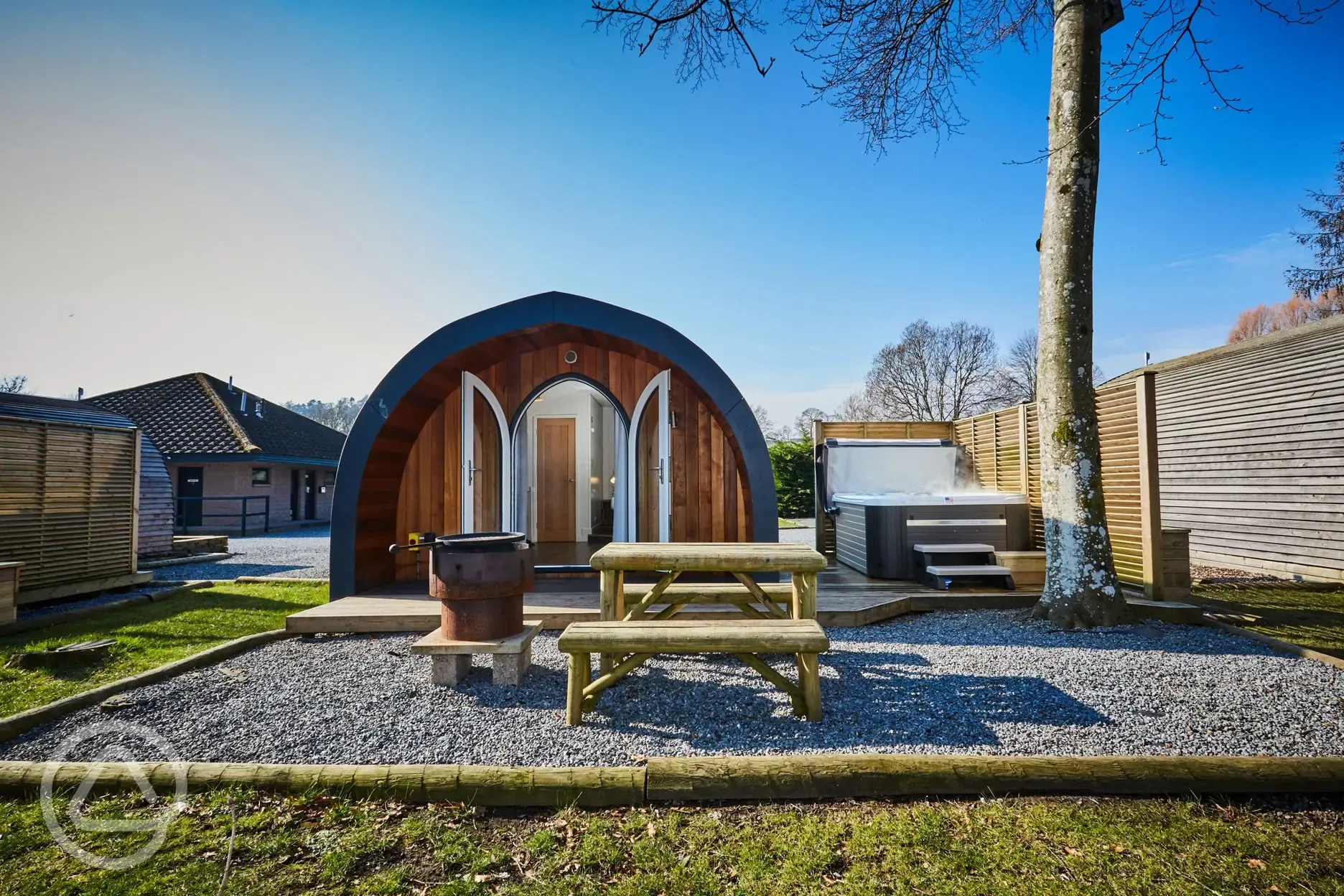 Superior ensuite glamping pods with electric hot tubs