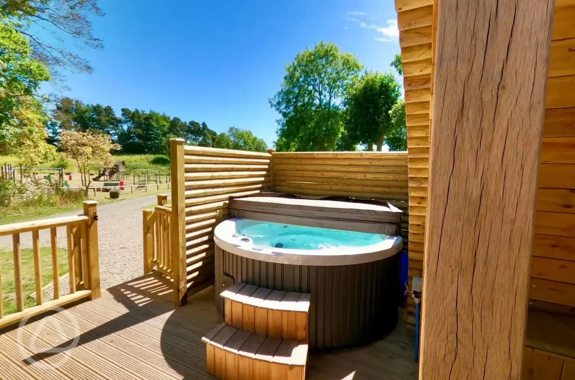 Ensuite glamping pod with hot tub