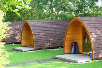 Camping pods, unfurnished with heater, electricity and lighting (pet free) Camping pods, unfurnished with heater, electricity and lighting (pet free)