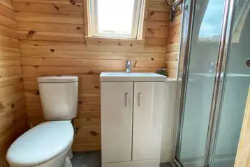 Executive glamping pod ensuite