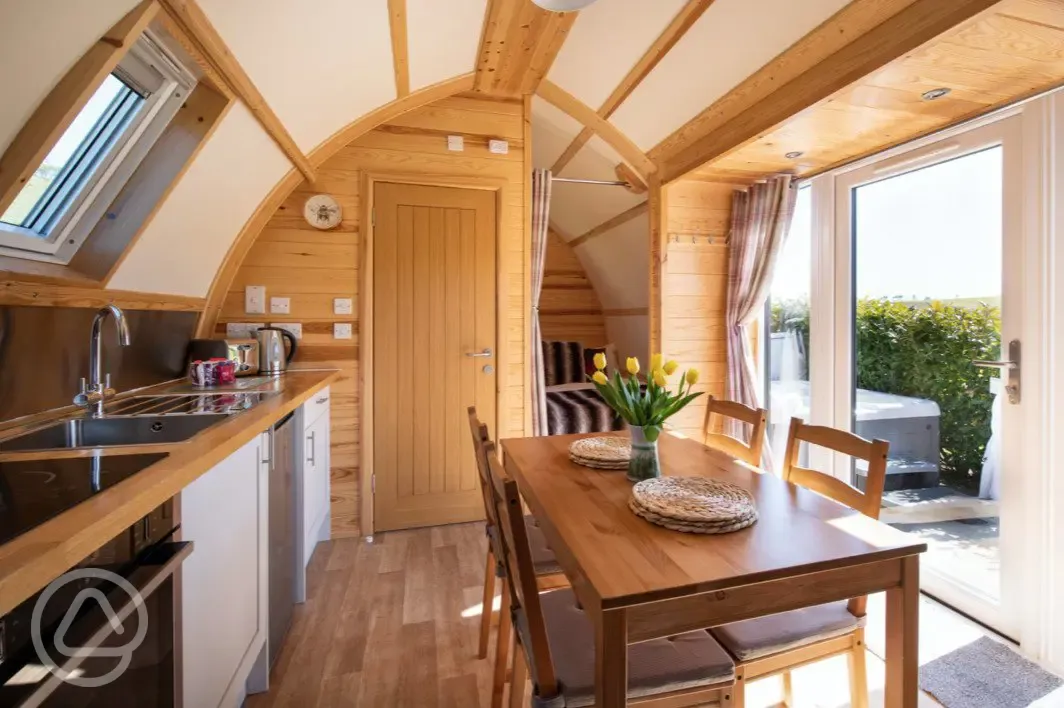 Premier ensuite Wigwam pod interior