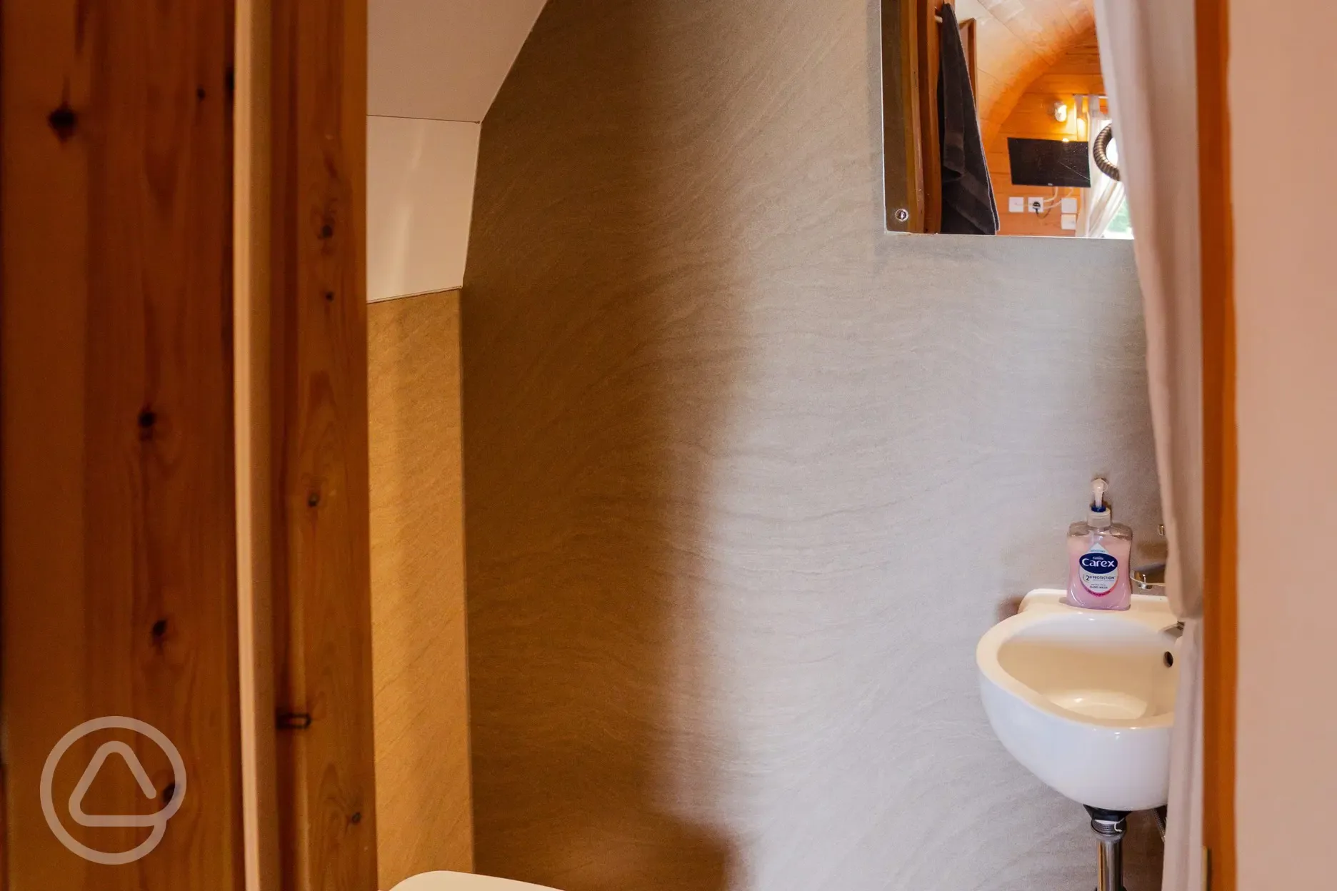 Mega Pod ensuite shower room Mega Pod ensuite shower room