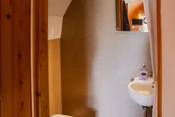 Mega Pod ensuite shower room Mega Pod ensuite shower room