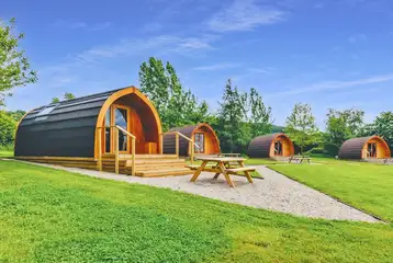 Deluxe and Mega ensuite glamping pods at Hillside Caravan Park Deluxe and Mega ensuite glamping pods at Hillside Caravan Park