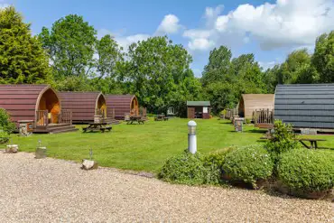 Glamping pods