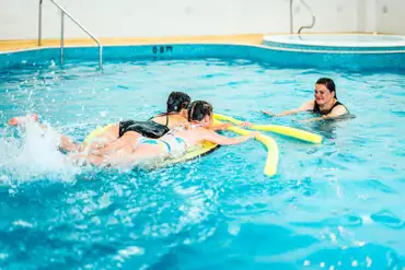 Heated indoor swimming pool (open year round)