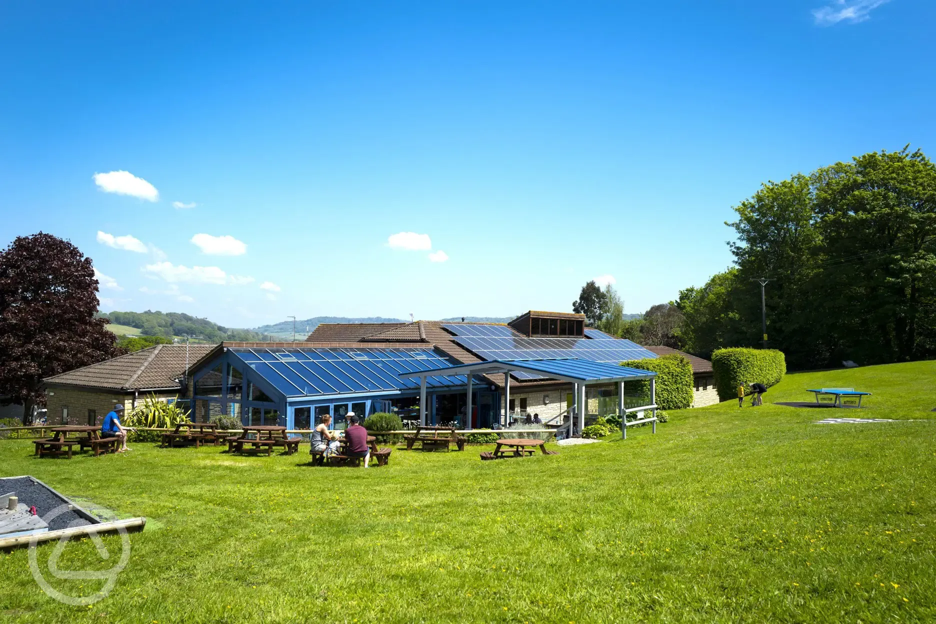 Onsite cafe and outdoor seating area