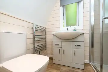 Deluxe glamping pod ensuite bathroom Deluxe glamping pod ensuite bathroom