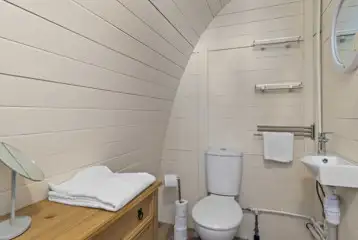 Glamping pod ensuite Glamping pod ensuite