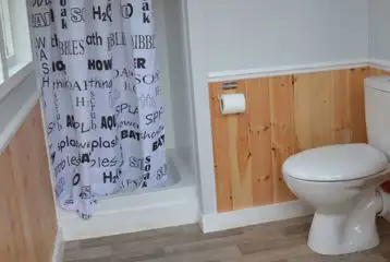 Beach hut cabin ensuite Beach hut cabin ensuite