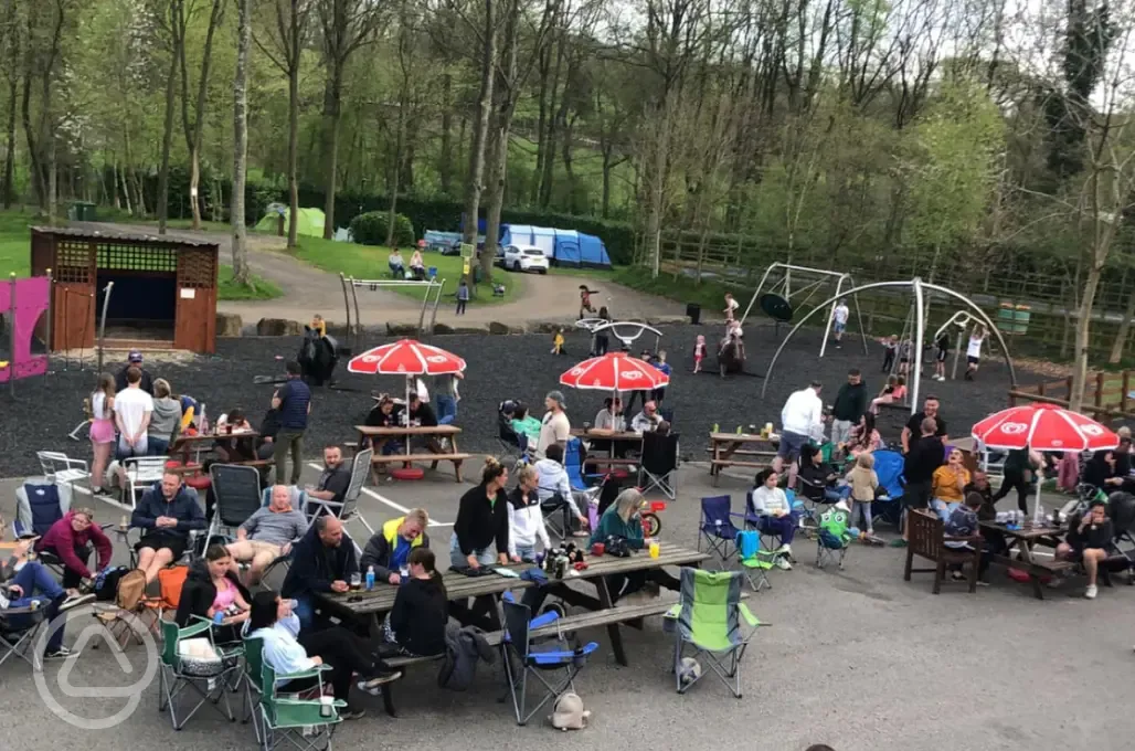 Play park seating area