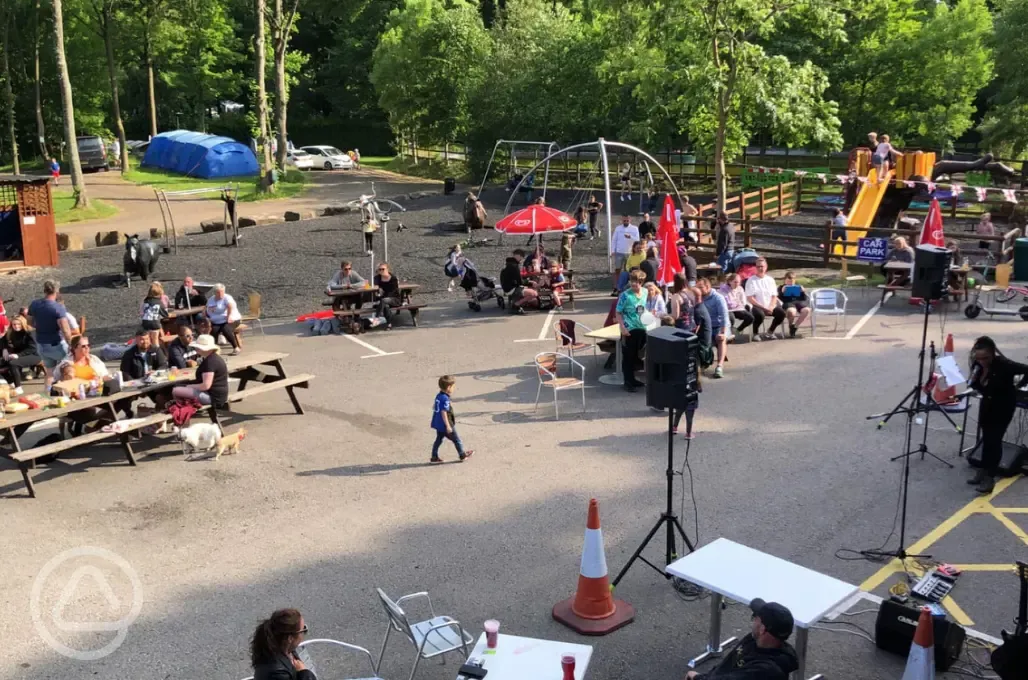 Play park seating area