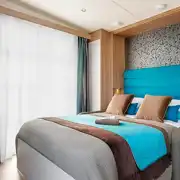 S pod (two person) sofa double bed (bedding and towels included) S pod (two person) sofa double bed (bedding and towels included)