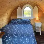Double pod interior
