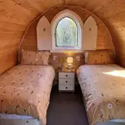 Twin pods interior