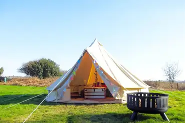 Furnished 5m bell tent (dog friendly) at Chestnut Meadow Camping and Glamping