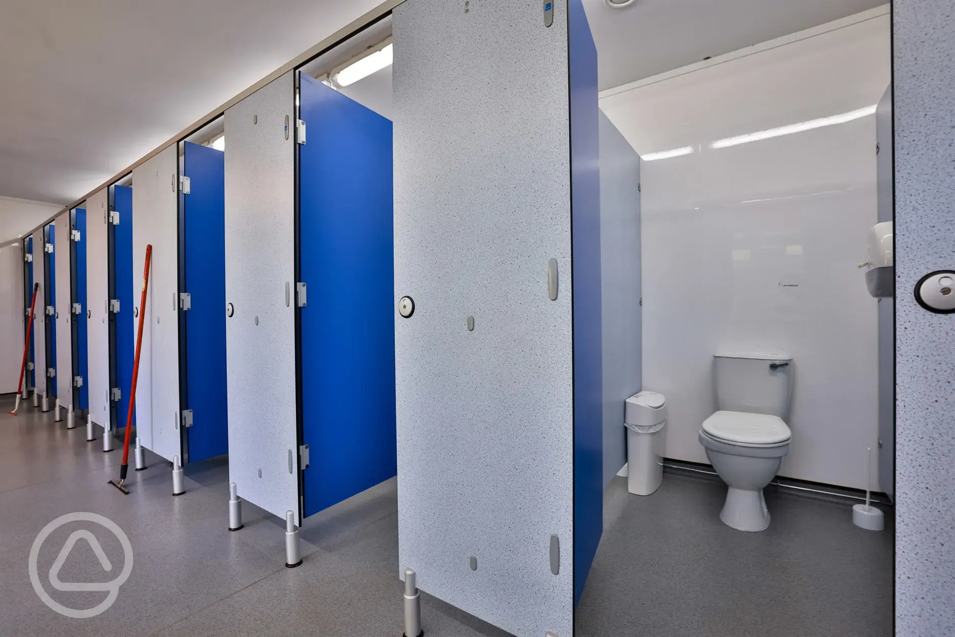 Toilets 
