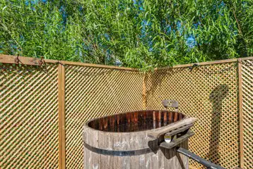 Wooden cabin wood-fired hot tub