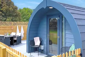 Ensuite glamping pod and private outdoor area