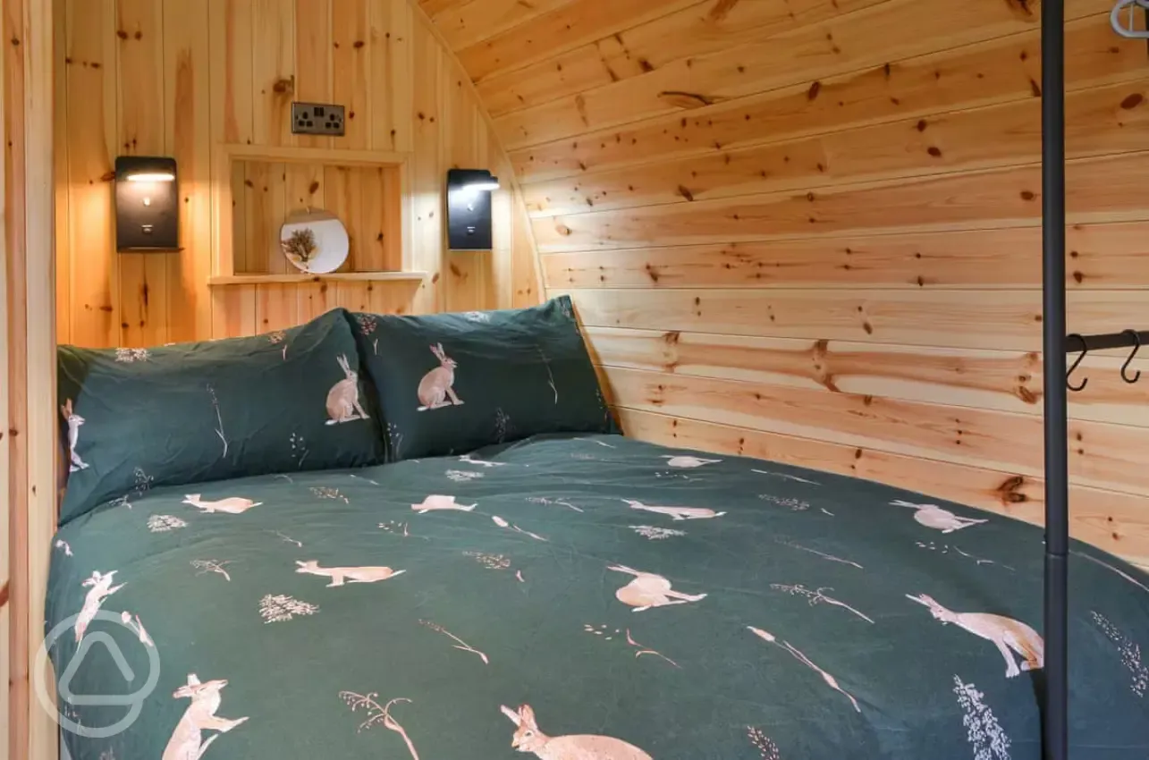 Ensuite glamping pod double bed