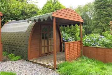 Double camping pod 