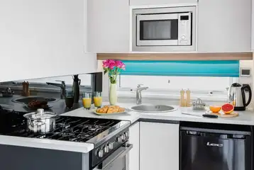 Ensuite deluxe double studio pod cabin kitchenette Ensuite deluxe double studio pod cabin kitchenette