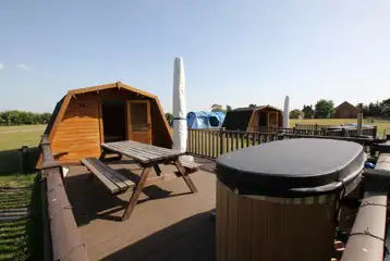 Plus camping pods