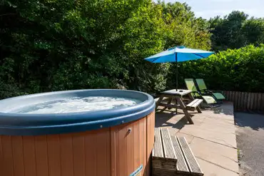 Glamping pod hot tub