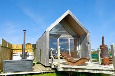 Lee Wick Farm Cottages and Glamping, St Osyth, Clacton-on-Sea, Essex