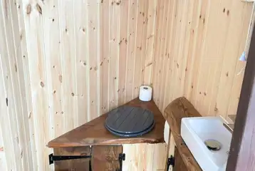 Ape Dale View cabin with an ensuite compost toilet