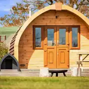 Royal pod