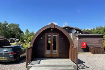 Large hiker pod with sofa bed