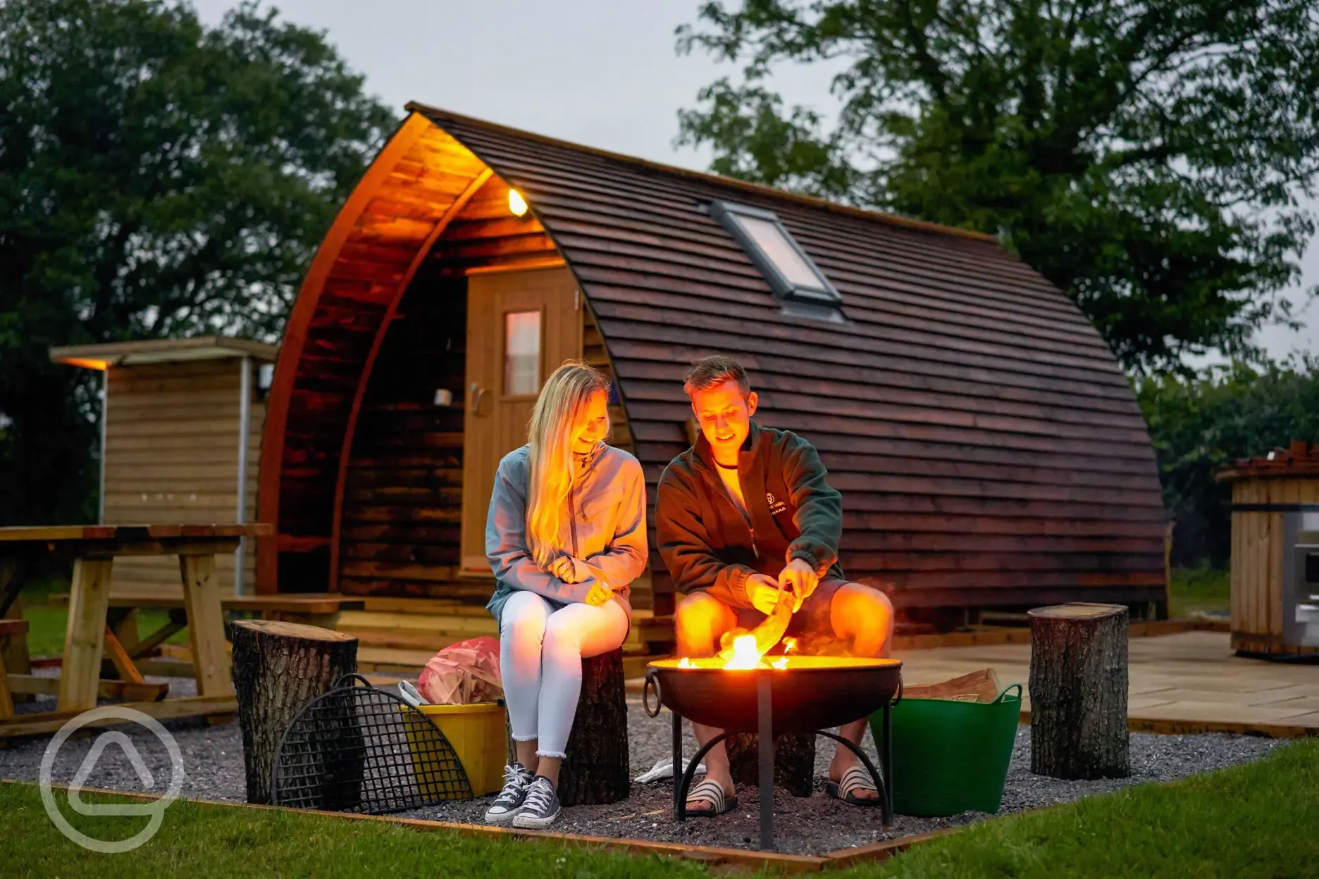 Hillview Wigwams with hot tubs fire pit