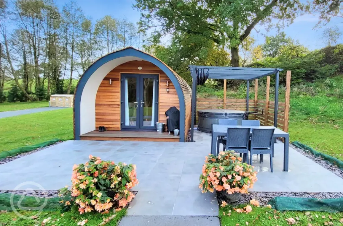 Luxury cedar pod and hot tub