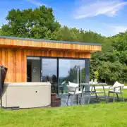 Fleece Fold glamping lodge with hot tub and outdoor furniture Fleece Fold glamping lodge with hot tub and outdoor furniture