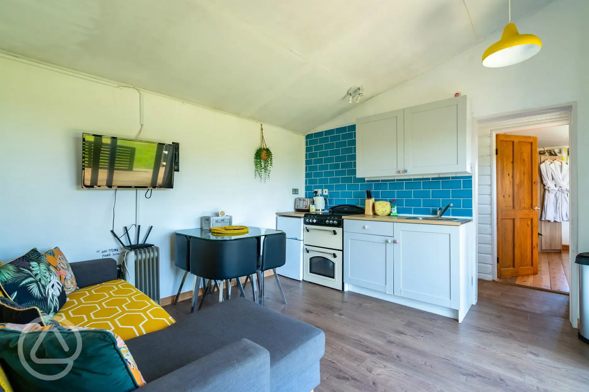 Tamarisk cabin living area and kitchen