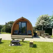 Hazel pod with wood-fired hot tub