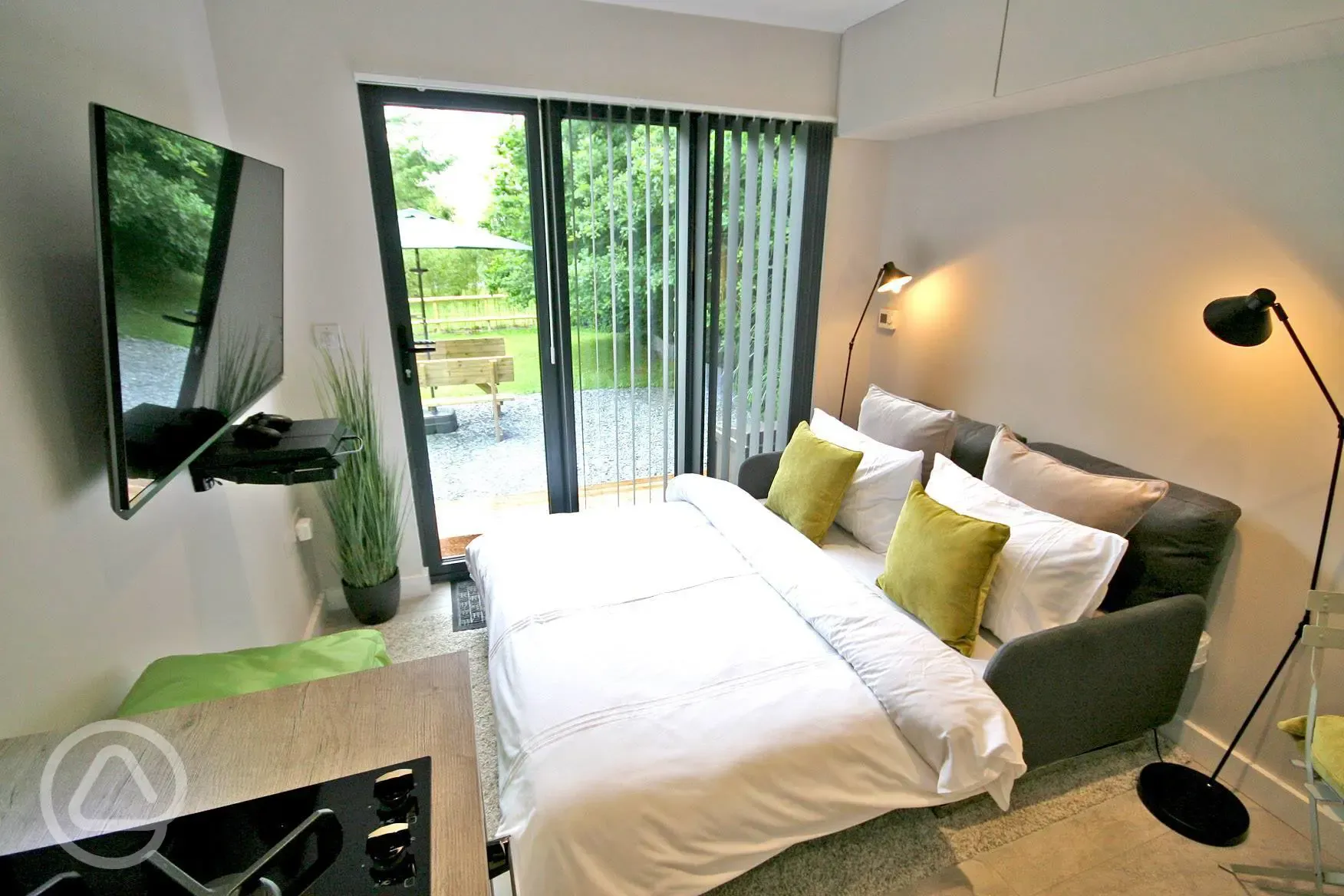 Sunridge Eco Pod with hot tub double sofa bed