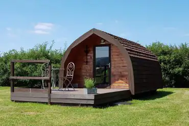 Oak camping pod