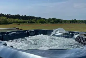 Sunset View pod hot tub