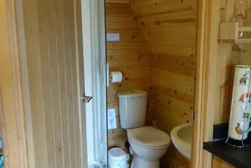 Wee Lodge glamping pod ensuite bathroom Wee Lodge glamping pod ensuite bathroom