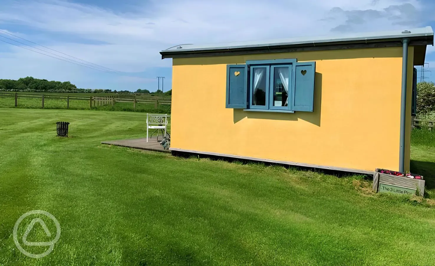 Three Little Pigs lodge