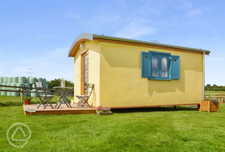 Three Little Pigs lodge