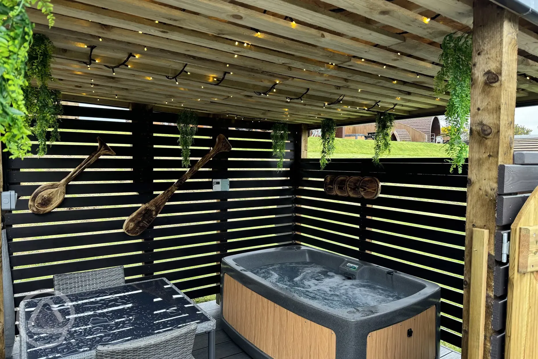 Glencoe glamping pod hot tub