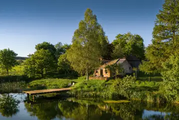 Whisky Howf Cabin with views of a lake Whisky Howf Cabin with views of a lake