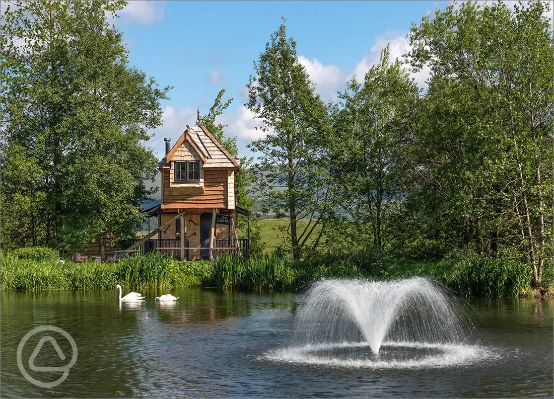 Wee Tree Howf Treehouse with pond views Wee Tree Howf Treehouse with pond views