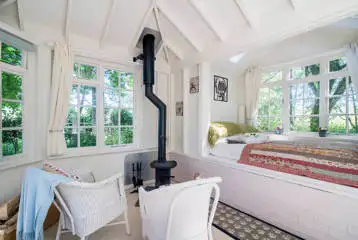 Summer Howf with a window double bed with bedding provided Summer Howf with a window double bed with bedding provided